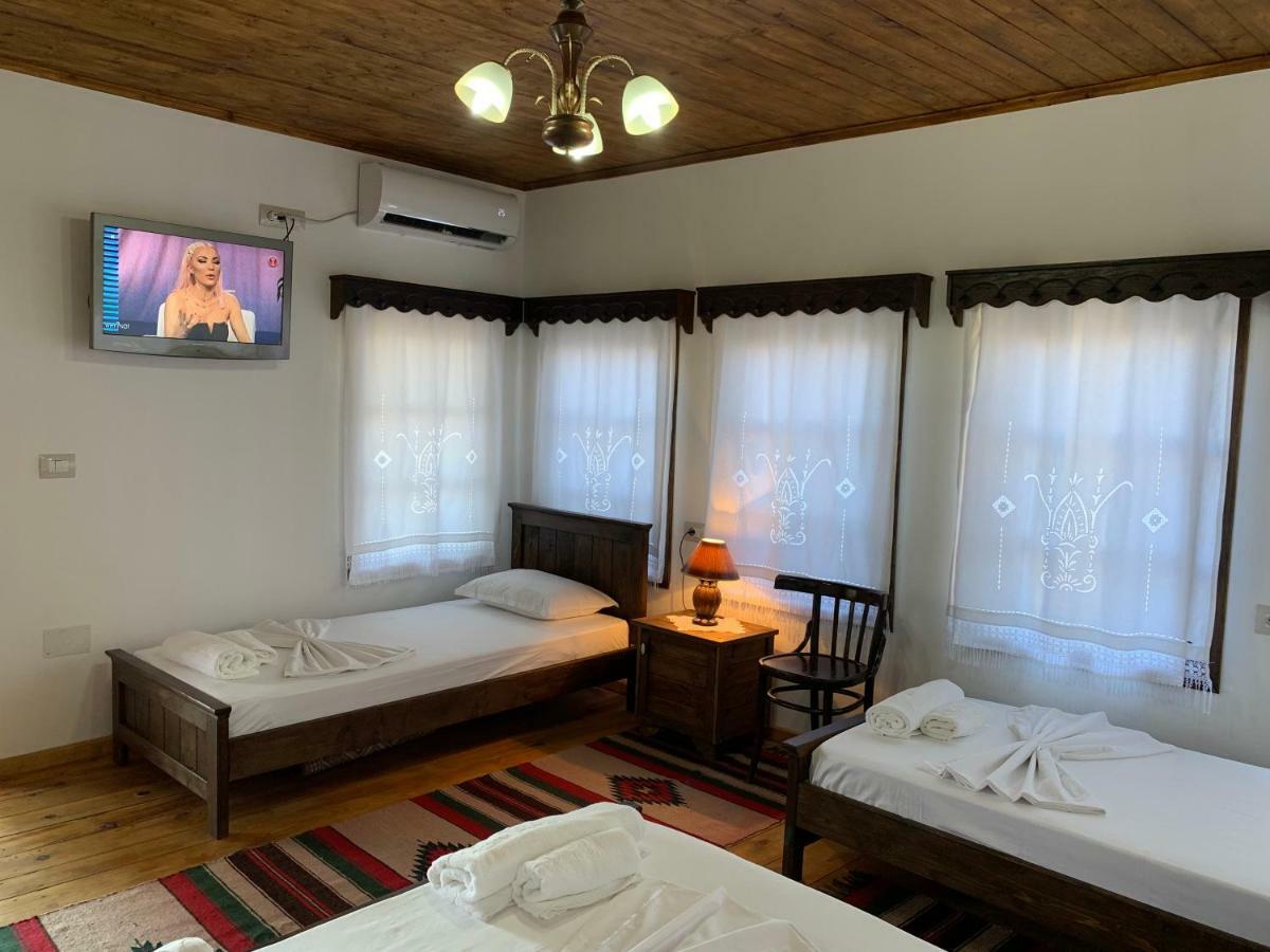 Guest House Genti Berat Kültér fotó