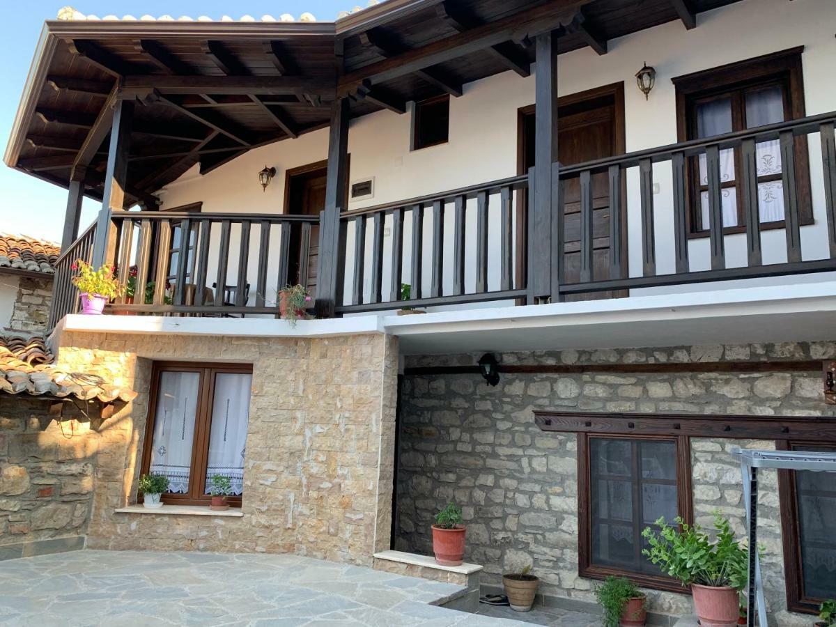 Guest House Genti Berat Kültér fotó